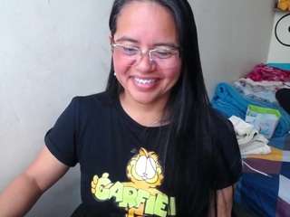 Miss-kendraa live cam preview