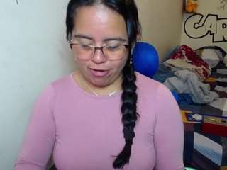 Miss-kendraa live cam preview