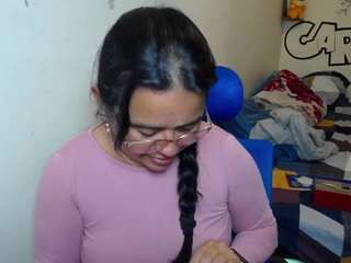 Miss-kendraa live cam preview