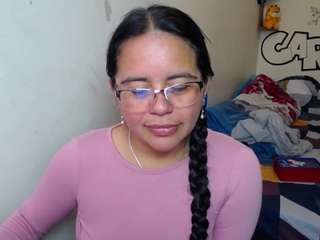 Miss-kendraa live cam preview