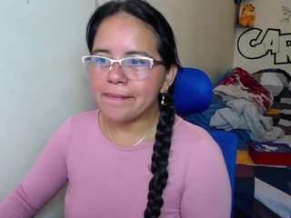 Miss-kendraa live cam preview