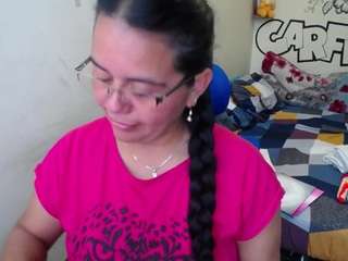 Miss-kendraa live cam preview
