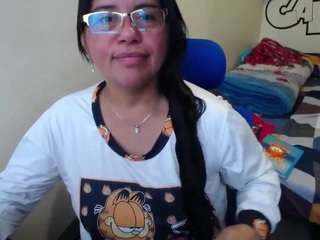Miss-kendraa live cam preview