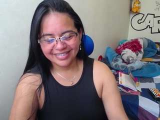 Miss-kendraa live cam preview