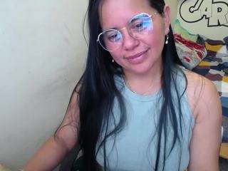 Miss-kendraa live cam preview