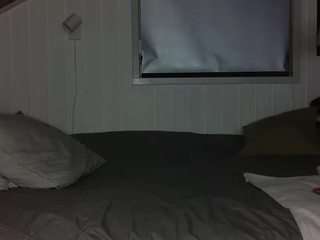 coupledk83 Live Webcam on CamSoda