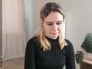 dorinearaldi Live Webcam on CamSoda