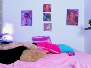 katherine-022 Live Webcam on CamSoda