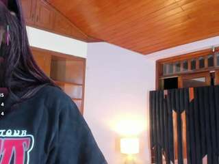 lucyskinny Live Webcam on CamSoda