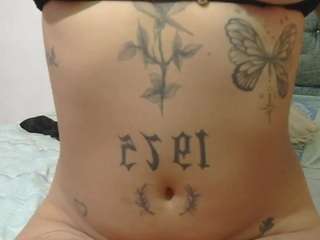 luna-summer live cam profile