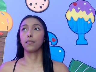 skinnysexzara18 camsoda