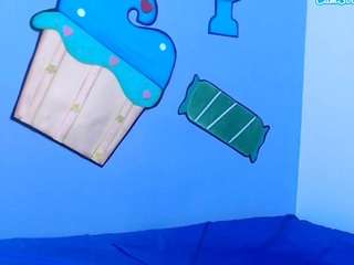 skinnysexzara18 webcam