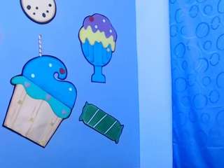 skinnysexzara18's CamSoda show and profile