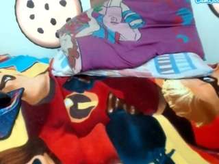 skinnysexzara18 Live Webcam on CamSoda