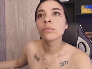 cristalvioleta Live Webcam on CamSoda