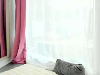 elya-rose live cam profile