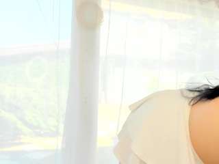 elya-rose live cam profile