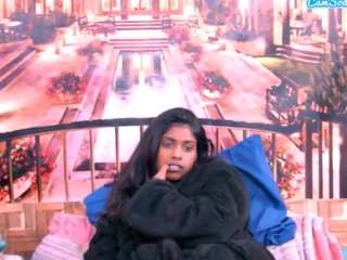 indiansapphire4u live webcam show