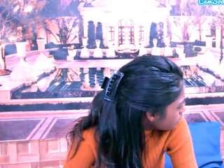 indiansapphire4u live webcam show