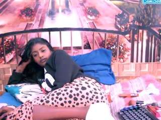 indiansapphire4u live webcam show