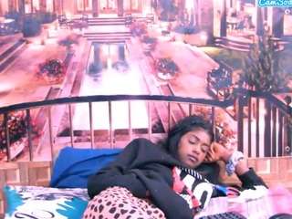 indiansapphire4u live webcam show