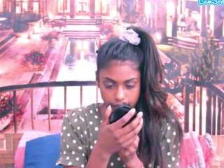 Crissy live webcam show