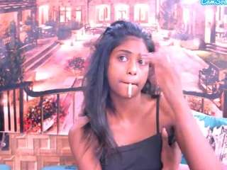 Crissy live webcam show
