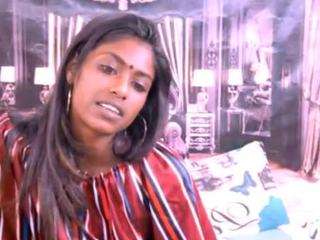 Crissy live cam preview