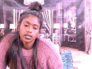 Crissy live cam preview