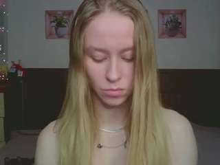 lilydevil12 Live Webcam on CamSoda