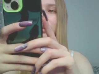 lilydevil12, female webcam model,  years old, on live webcam