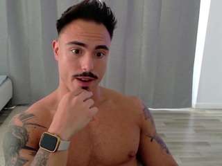 Este modelo está en vivo ahora. masterlukas