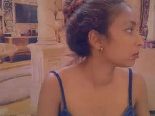 Live webcam model indiansexybutt on Soda Cams