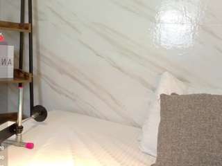 miia-gold live webcam on Soda Cams