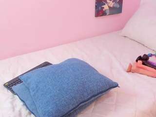 miia-gold's CamSoda show and profile