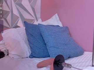 miia-gold live webcam show
