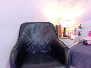 miia-gold live webcam show