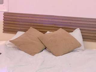 miia-gold live cam preview