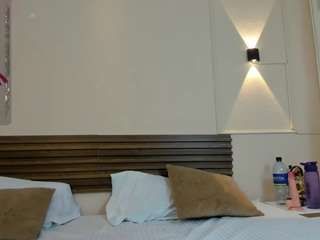 salome-diamond's CamSoda show and profile