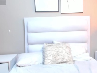 Tamralyn live webcam show