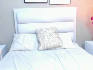 Tamralyn's cam show statistics and live stream