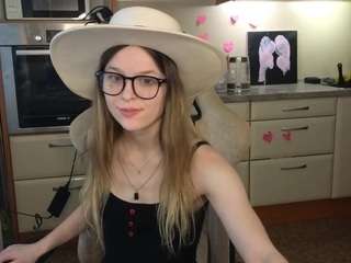 angelochek0001 Live Webcam on CamSoda