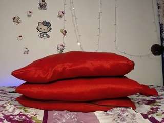 le modèle kinkqueenlive22 est en webcam porno dans un show sur le site camsoda, il possède les tags suivants: amateur,feet,twerk,tattoos,strip,squirter,shaved pussy,sexy,scissoring,pussy,petite,naked,lush,gray eyes,fingers,fetish,ebony,anal,eating pussy,ass