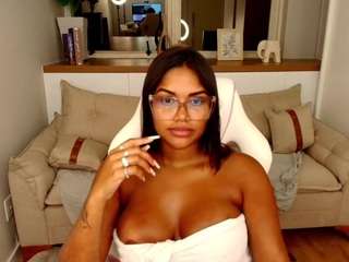 paula-thomass Live Webcam on CamSoda
