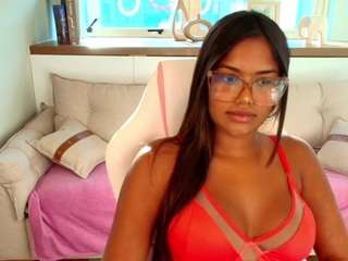 paula-thomass's CamSoda show and profile