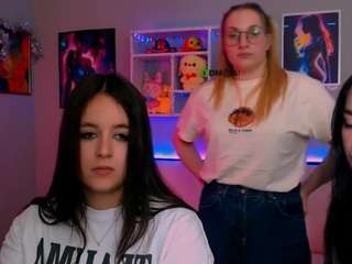 regina-queen webcam camsoda model stream image