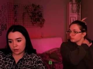 regina-queen webcam camsoda model stream image