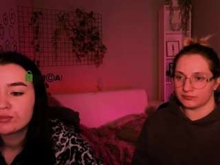 regina-queen webcam camsoda model stream image