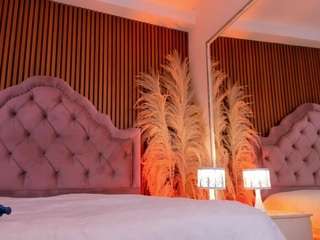 vaiolet-hot live webcam show