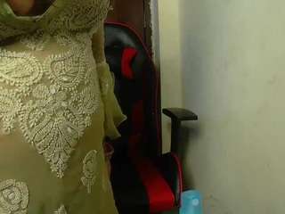 callmeshreya Live Webcam on CamSoda